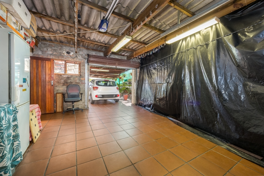 4 Bedroom Property for Sale in Belhar Western Cape